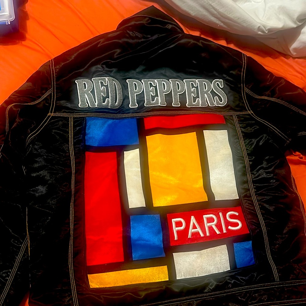 I’m selling my one of my favorite jackets out of my SD collection